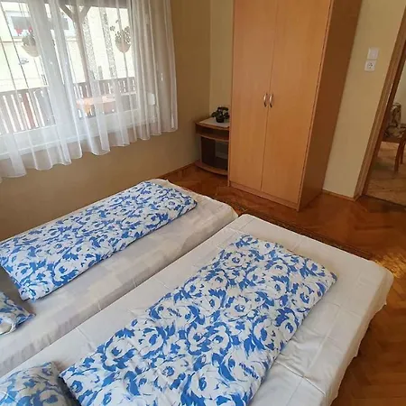 בית נופש In Siofok/balaton 37218 *